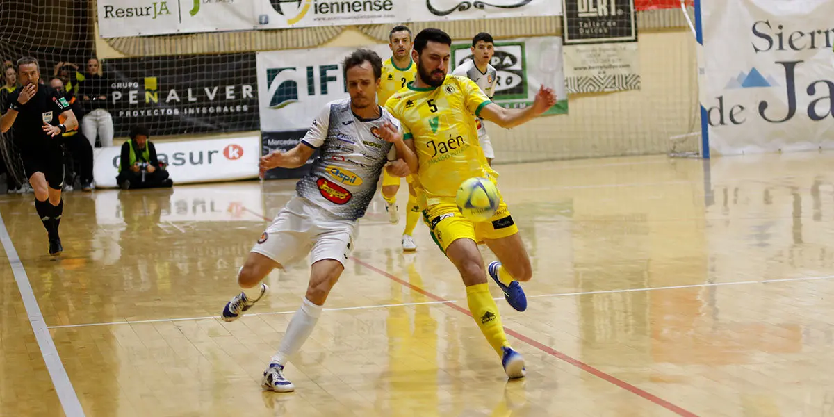 El Ribera Navarra cae en Jaén en un partido con final polémico 