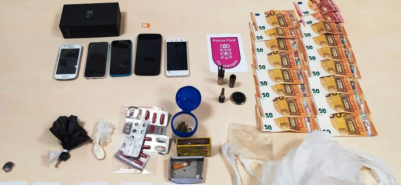 Drogas, dinero y tel&eacute;fonos recuperados