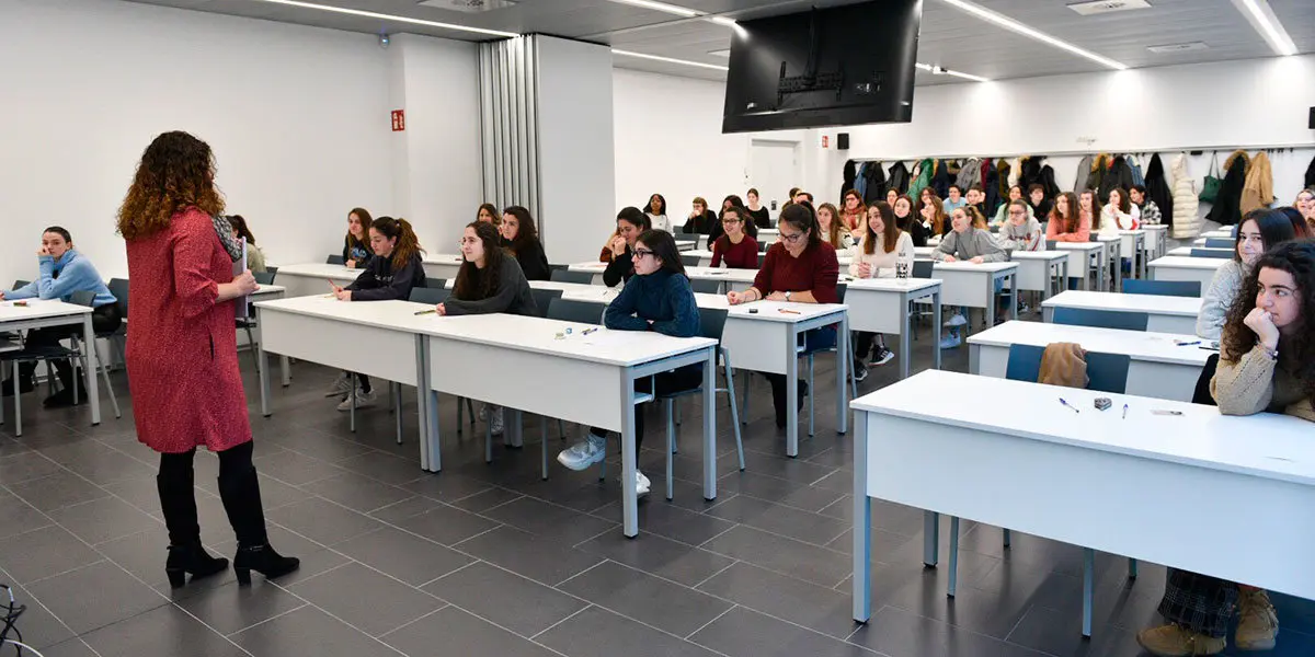 ex&aacute;menes examen oposiciones clase 2