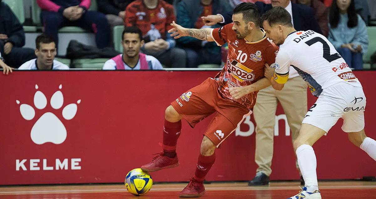 El Aspil-Jumpers Ribera Navarra FS ha vuelto de vac&iacute;o de su visita al Palacio de los Deportes de Murcia al caer por 2-1 