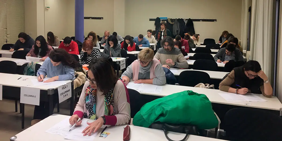 ex&aacute;menes oposiciones prueba uned