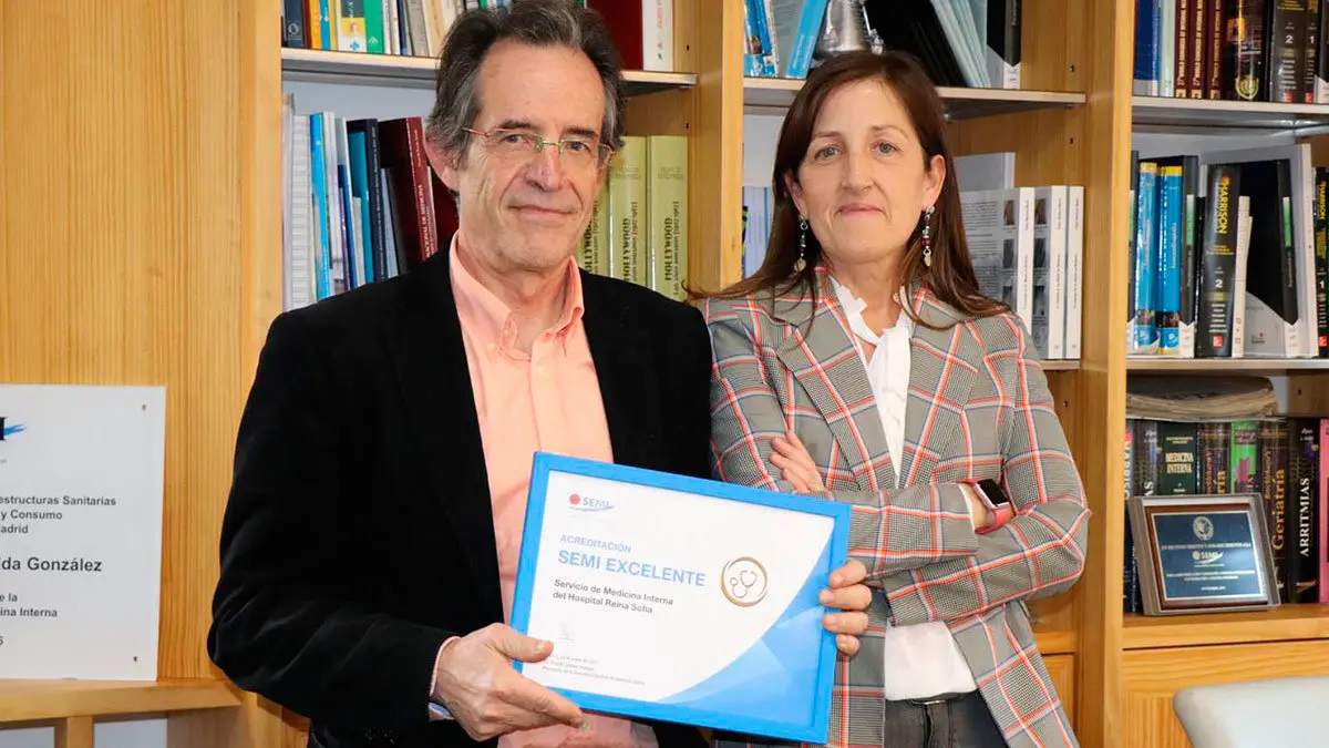 El jefe de Servicio del centro, &Aacute;ngel Luis Samp&eacute;riz, ha recogido esta semana en Madrid el sello que otorga la Sociedad Espa&ntilde;ola de esta especialidad cl&iacute;nica