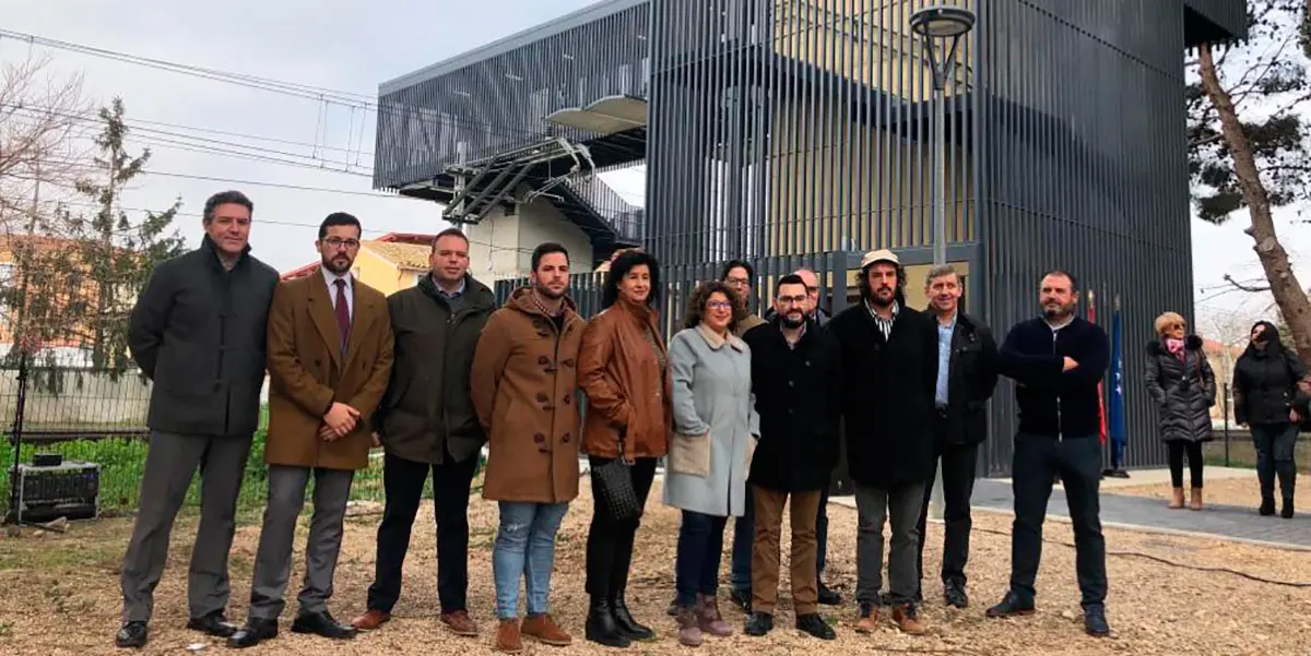 Inauguraci&oacute;n de la pasarela peatonal sobre las v&iacute;as del ferrocarril en Villafranca