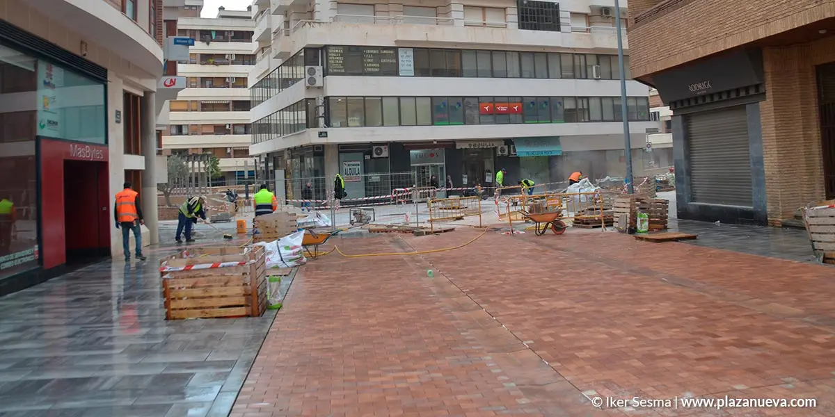 Obras en la calle Sarasate, Eza y Capuchinos1