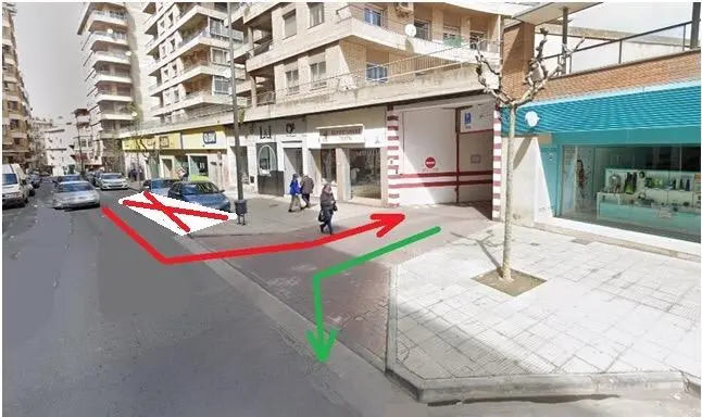 Nueva entrada al parking de Capuchinos
