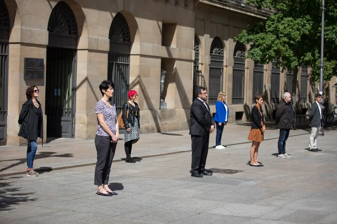 Homenaje a las v&iacute;ctimas del coronavirus en Navarra