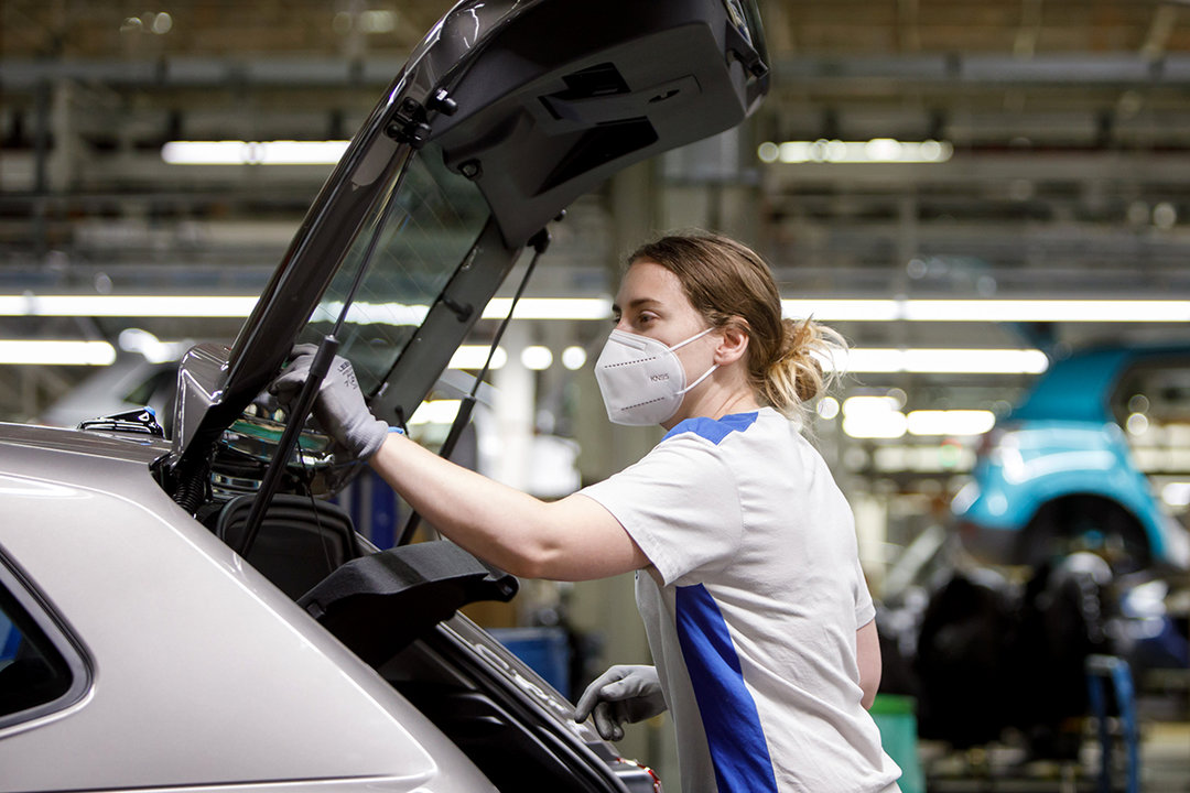 Volkswagen Navarra estudia varias alternativas para realizar pruebas del coronavirus entre sus trabajadores. (Fotos: cedidas)