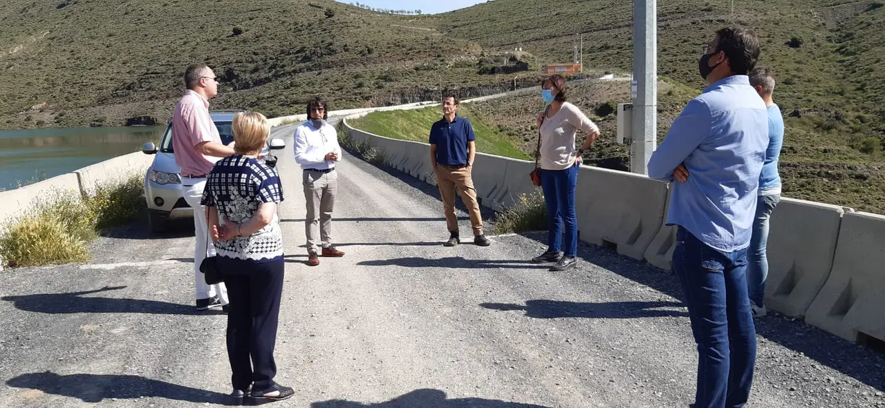 El consejero de Sostenibilidad y Transici&oacute;n Ecol&oacute;gica visita el abastecimiento de Rinc&oacute;n de Olivedo 1
