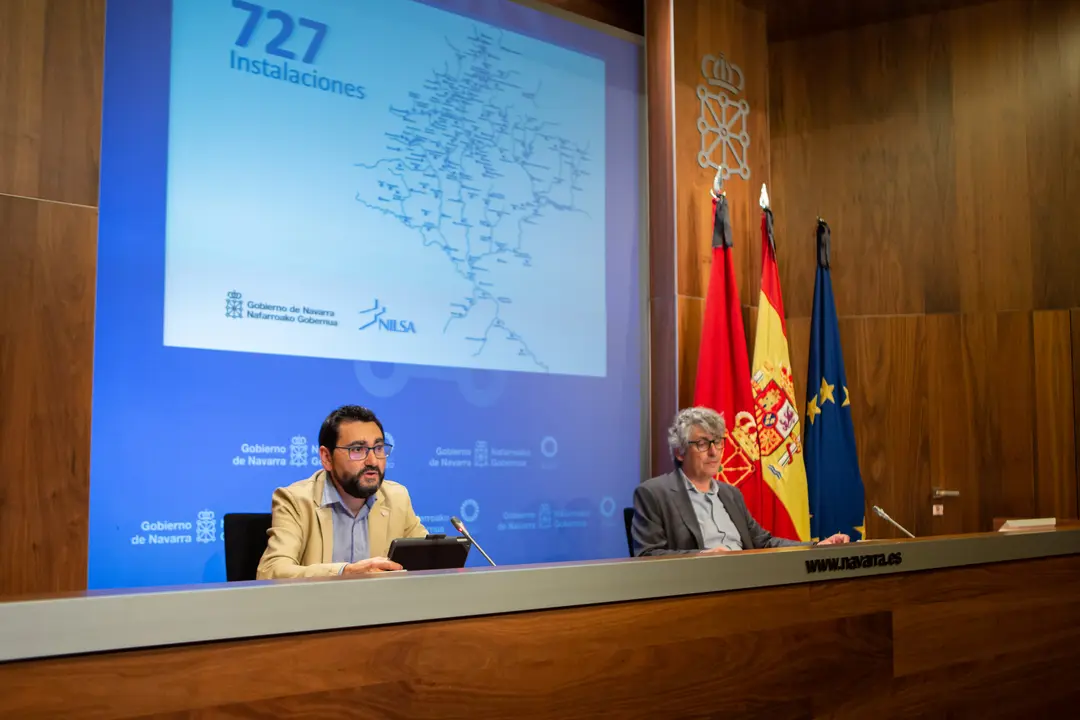 Jes&uacute;s M&ordf; Rodr&iacute;guez y Fernando Mendoza, durante la rueda de prensa