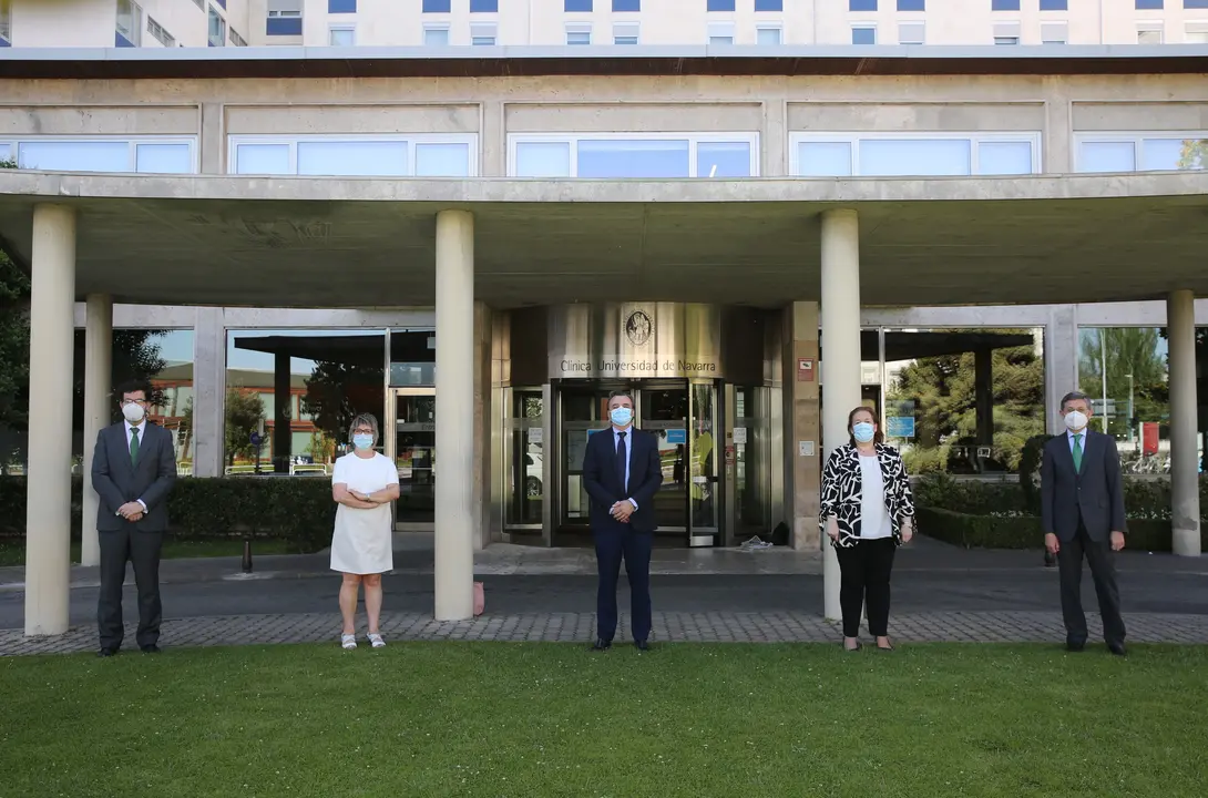Clinica Universidad de Navarra acuerdo Colegio Medicos, Enfermeria y Farmacia