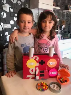 2 M&aacute;quina de sumar .Leire y Marc Garc&iacute;a Barril