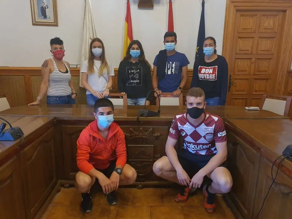 Reuni&oacute;n mantenida en el Ayuntamiento de Fitero con los quintos del 2002