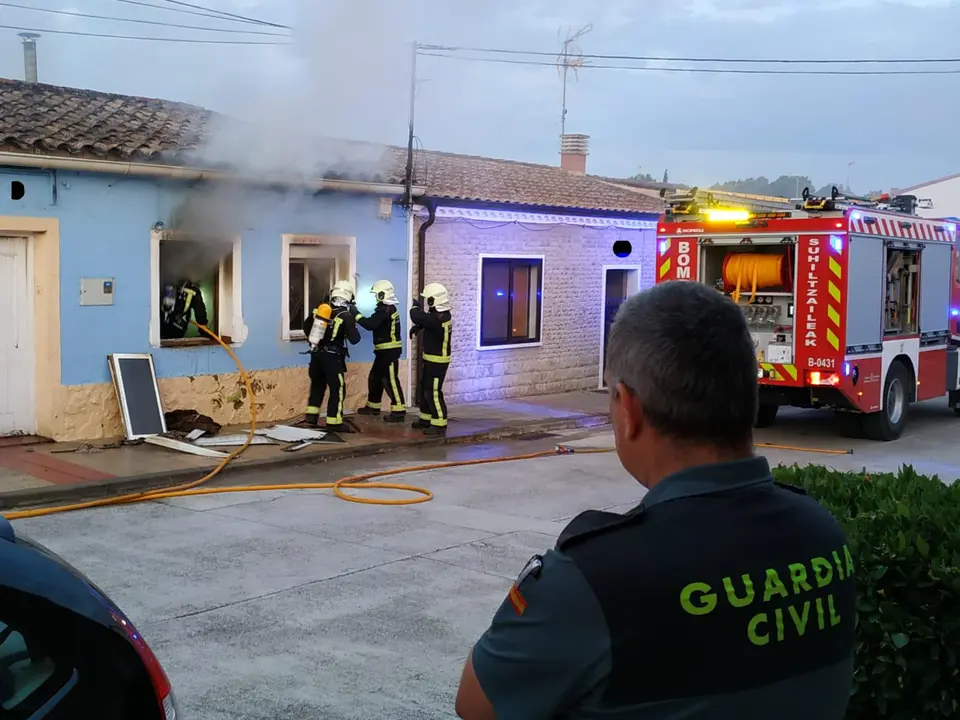 Incendio en una vivienda de Rada