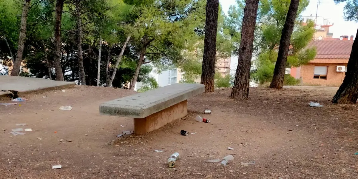 Zona canina vergonzosa en el parque del Monte San Juli&aacute;n