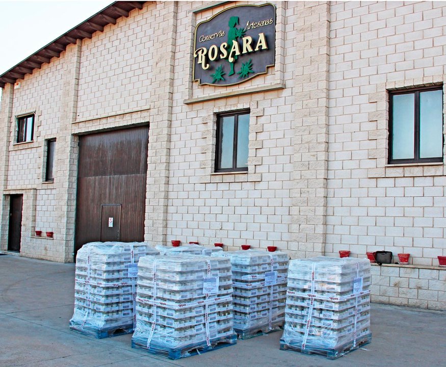 Donación de casi 5.000 botes de Guisantes Rosara al Natural al Banco de Alimentos de Navarra