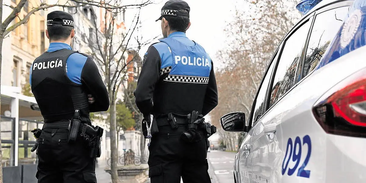 Polic&iacute;a Municipal