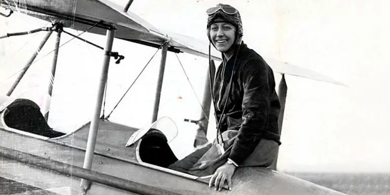 Iberia rinde homenaje a la primera piloto en Espa&ntilde;a 1