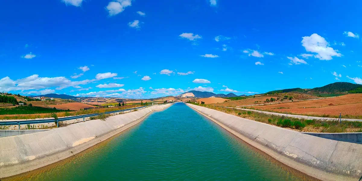El Canal de Navarra a su paso por Pitillas