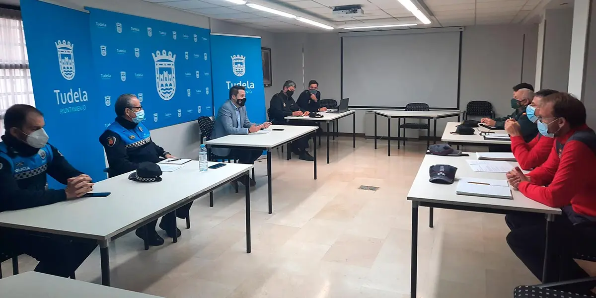 Reuni&oacute;n del alcalde Alejandro Toquero con Polic&iacute;a Municipal, Polic&iacute;a Foral, Polic&iacute;a Nacional y Guardia Civil