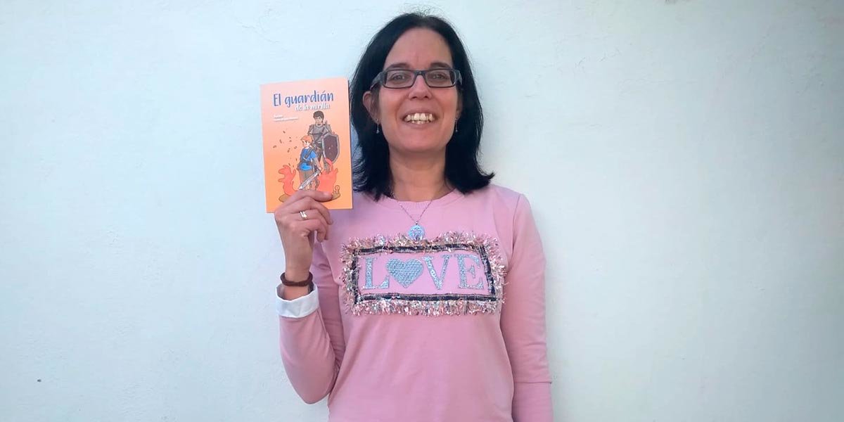 Ascen Castiñeiras Moracho ‘Ascen’ presenta su primer libro titulado ‘El guardián de la mirilla'