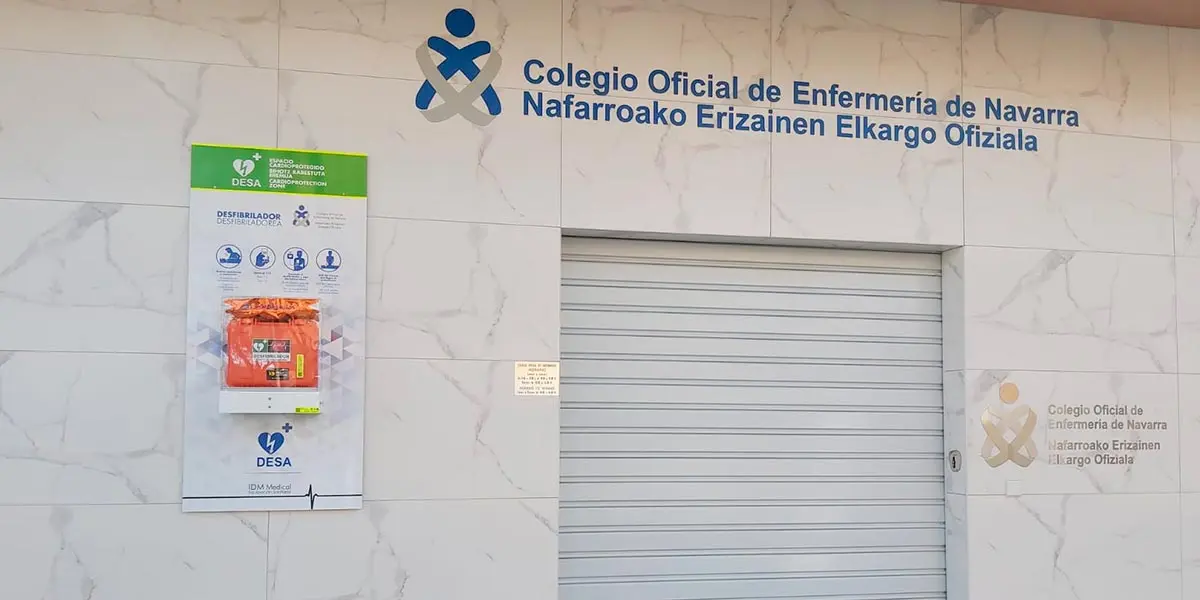 Desfribilador en el Colegio Oficial de Enfermer&iacute;a de Navarra, en Tudela