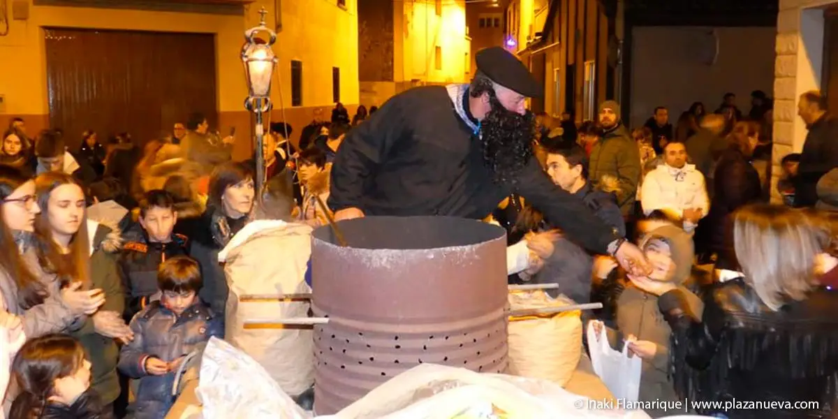 Olentzero recorriendo las calles de Ablitas en las navidades pasadas