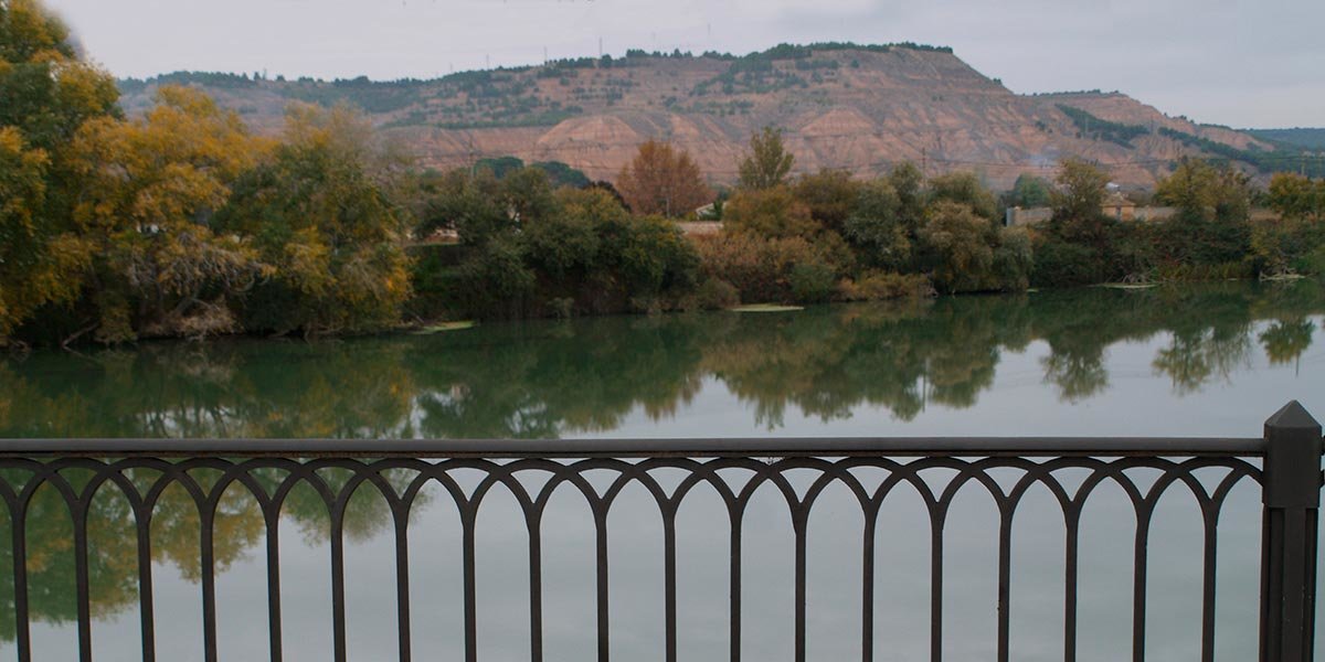 El río Ebro visto desde el puente de Tudela