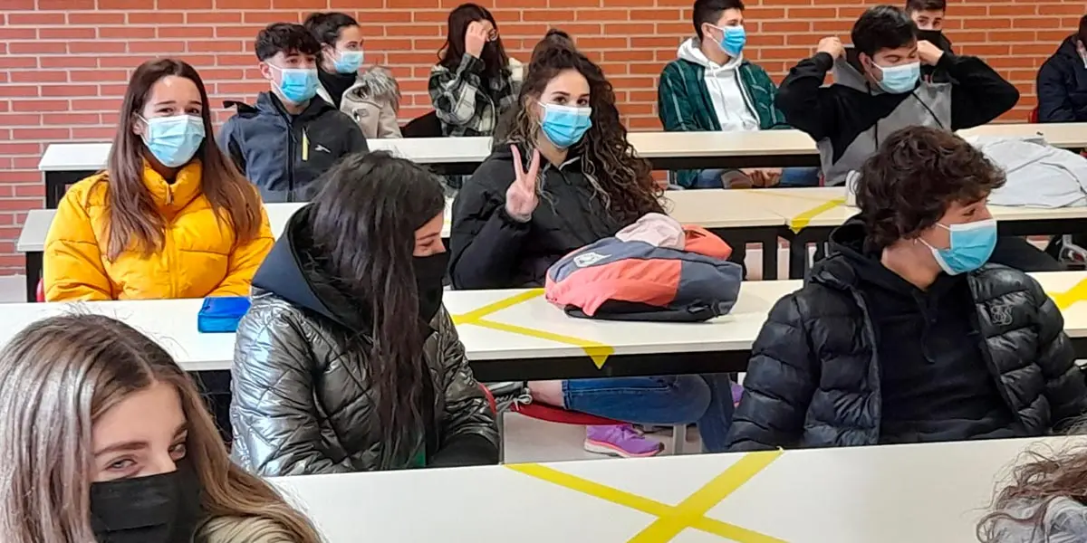 Alumnado del IES Valle del Ebro