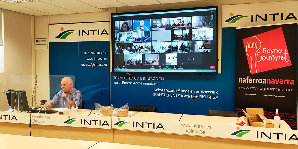 Cata virtual pre navide&ntilde;a para m&aacute;s de 200 personas de la tercera edad de 11 residencias navarras