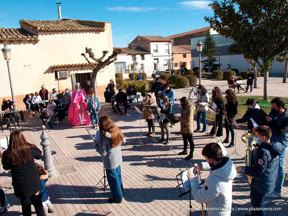 Fiestas de San Ant&oacute;n 2021 en Bu&ntilde;uel - Orquesta 3