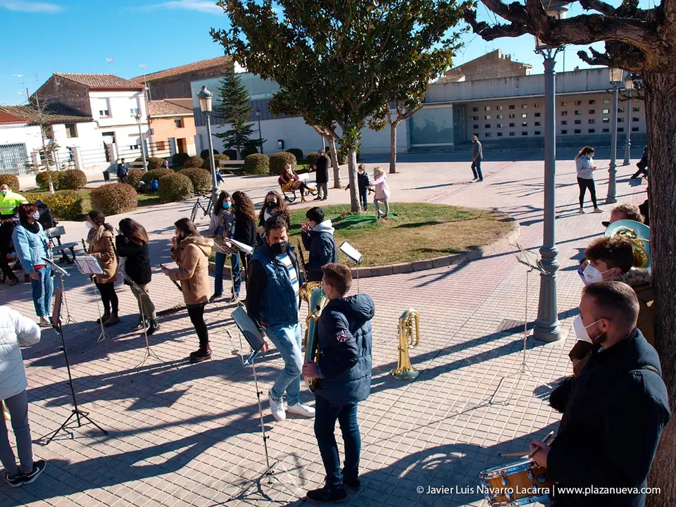 Fiestas de San Ant&oacute;n 2021 en Bu&ntilde;uel - Orquesta 2