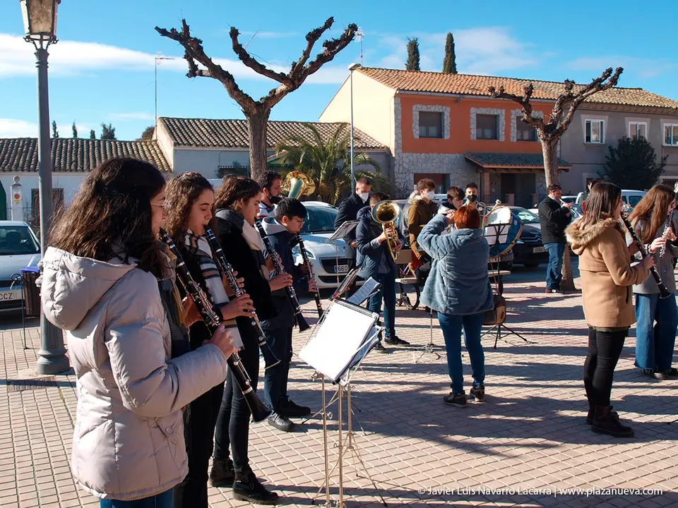 Fiestas de San Ant&oacute;n 2021 en Bu&ntilde;uel - Orquesta 13