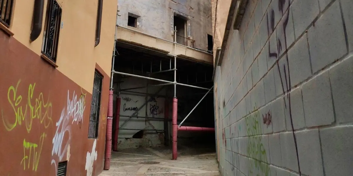 Estado actual del edificio de la Juder&iacute;a situado en la calle R&uacute;a Alta de B&eacute;cquer 2