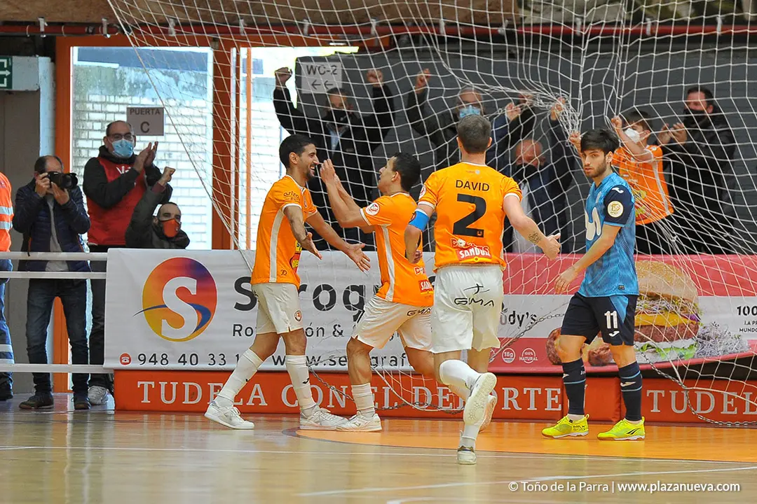 210418_INTER_74383
