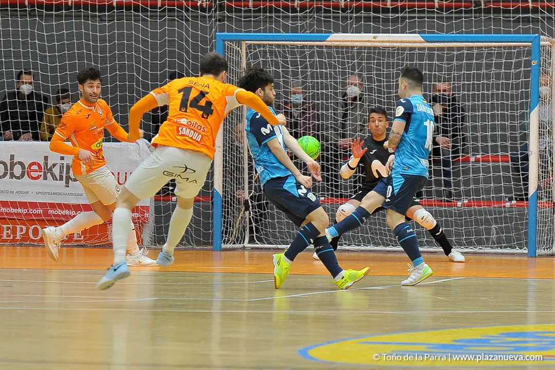 210418_INTER_74408