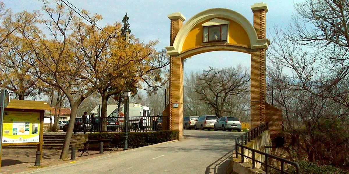 Puerta de la Mejana