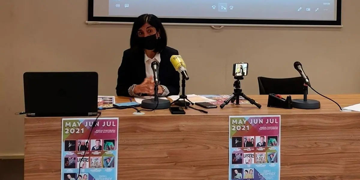 La Presidenta de la E.P.E.L. Tudela-Cultura y Concejal de Cultura, Merche A&ntilde;&oacute;n, present&oacute; en rueda de prensa la segunda temporada del Teatro Gaztambide de Tudela para 2021