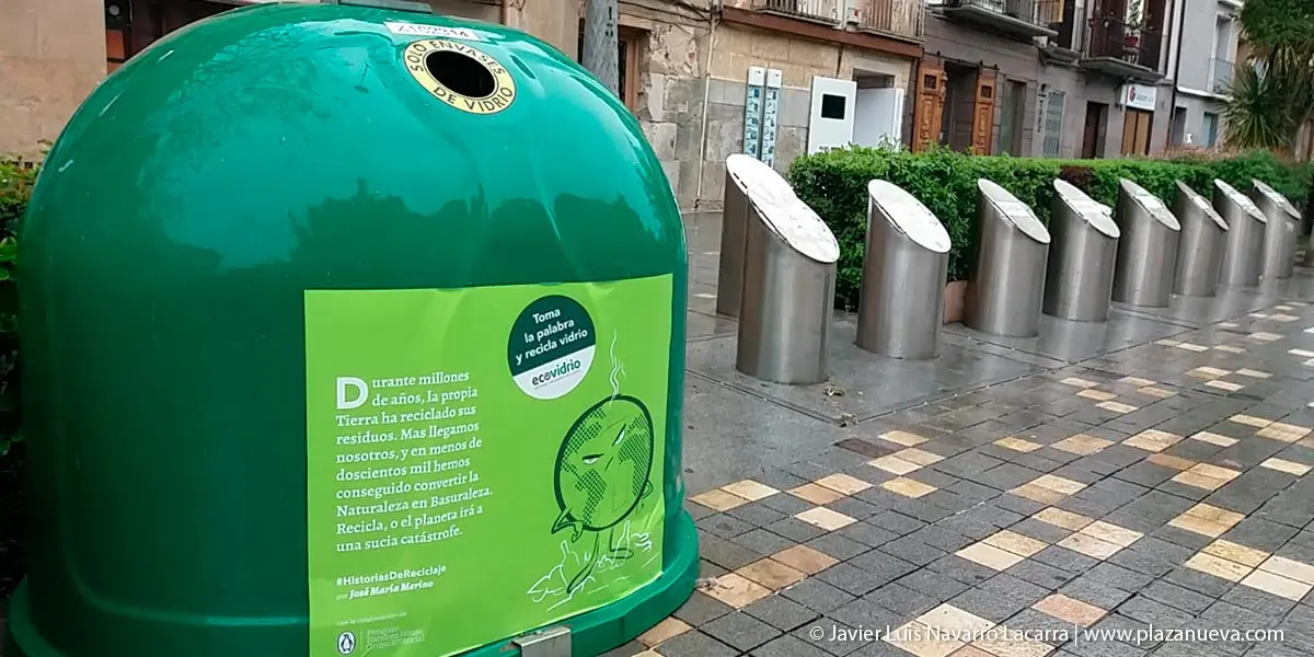 Contenedor de vidrio en Herrer&iacute;as