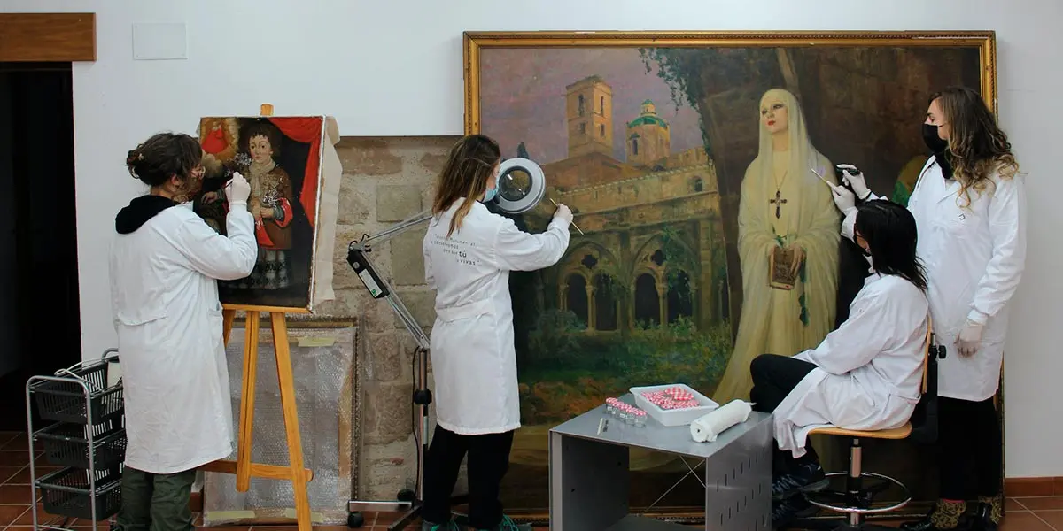 Los alumnos proceden de la Escuela de Conservaci&oacute;n y Restauraci&oacute;n de Bienes Culturales de Arag&oacute;n, que tiene su sede en Huesca, y de la Universidad P&uacute;blica de Valencia