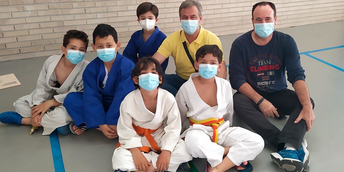 Los jóvenes judokas del Shogun que participaron en el primer bloque del campeonato