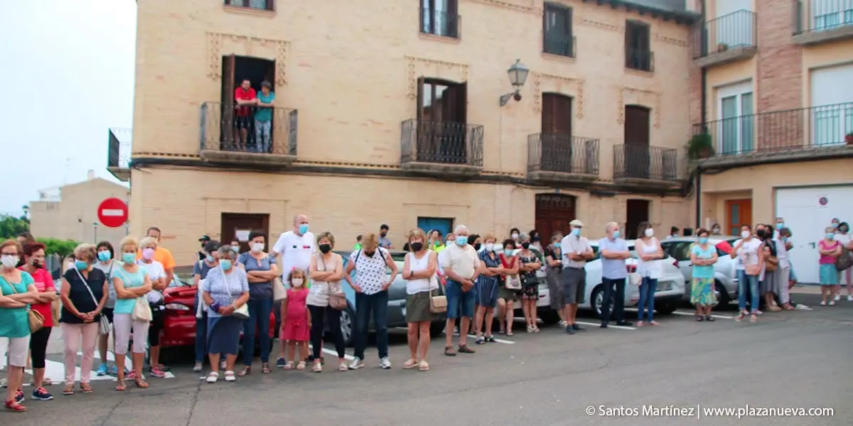 Concentraci&oacute;n violencia machista en Murchante 3