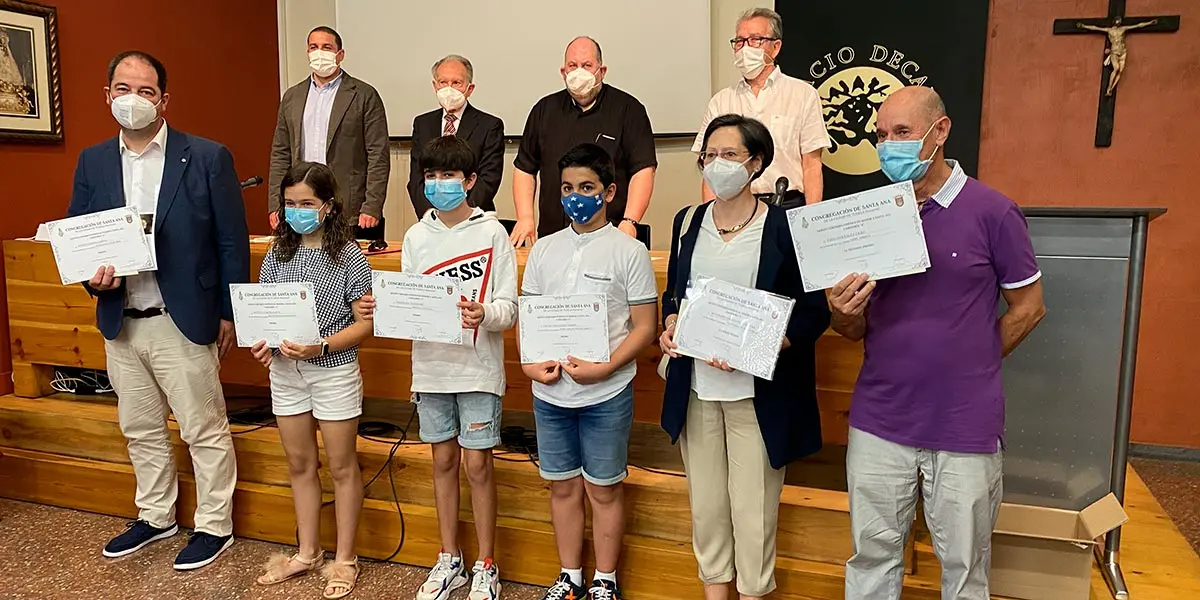 Todos los premiados del V Certamen de poes&iacute;a Santa Ana