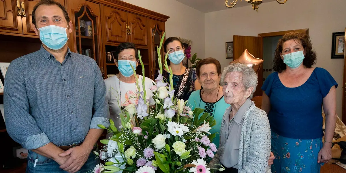 La cascantina &Aacute;ngeles &Aacute;lava Jim&eacute;nez, la Abuela de Navarra, cumple 111 a&ntilde;os