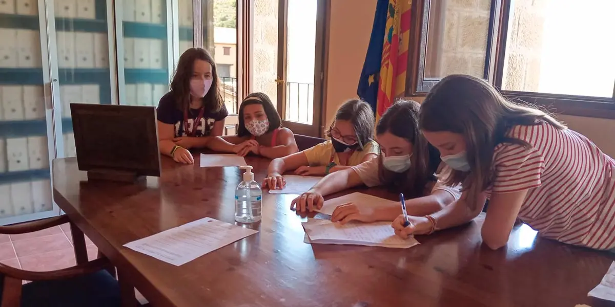Los j&oacute;venes de El Frago se han convertido en alcaldes para realizar un estudio de las necesidades del municipio