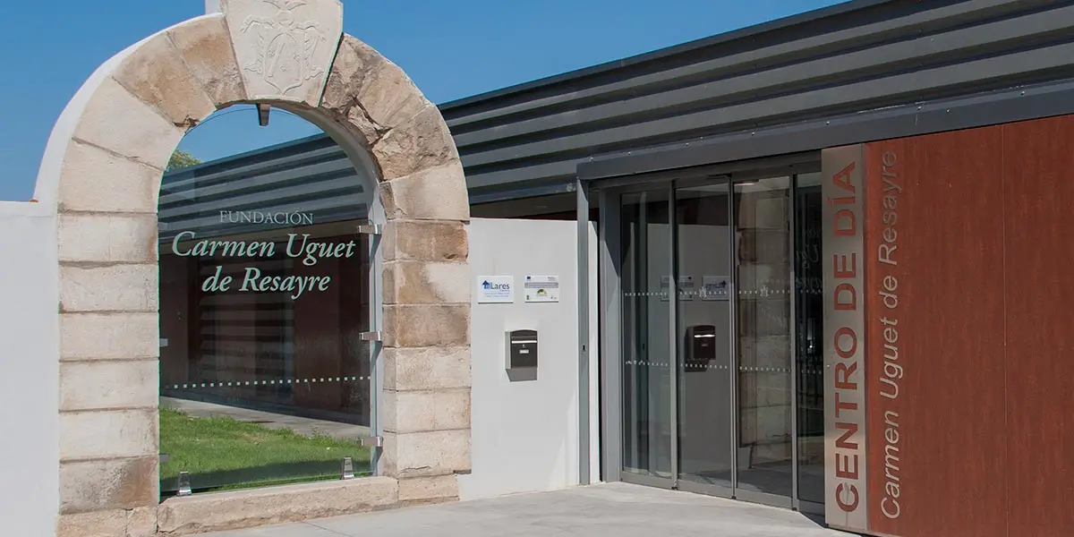Centro de d&iacute;a Carmen Uguet de Resayre El P&oacute;rtico