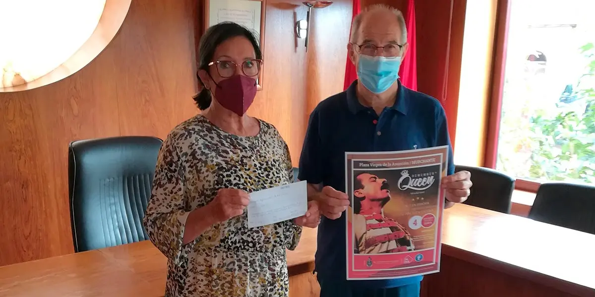 Donaci&oacute;n del Ayuntamiento de Murchante a la AECC