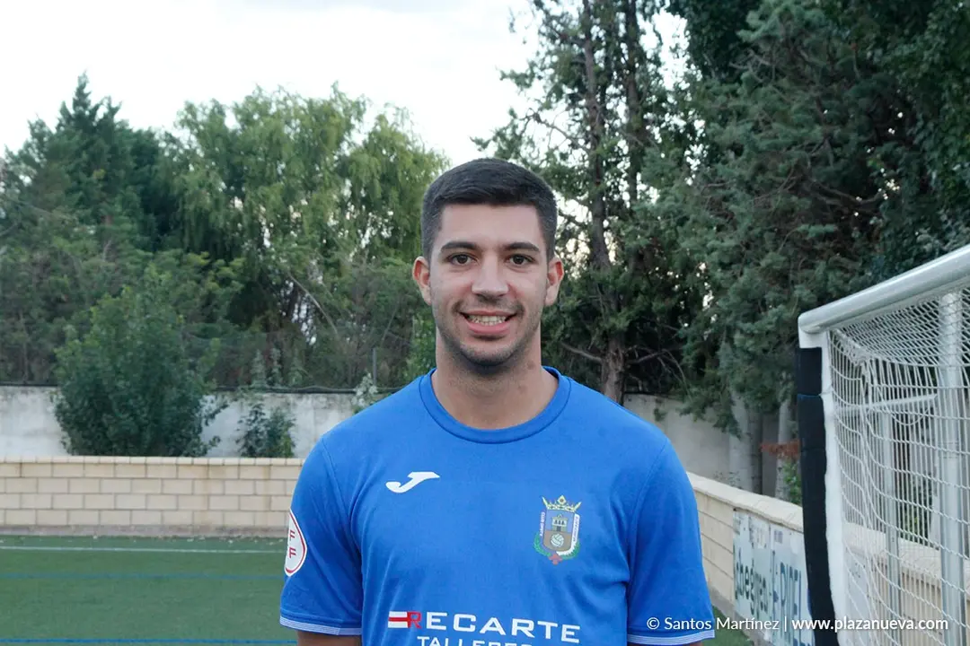 Defensa - Richard Mart&iacute;nez Hern&aacute;ndez