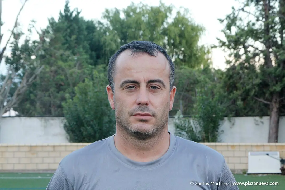 1&ordm; Entrenador - Rub&eacute;n L&oacute;pez Sierra