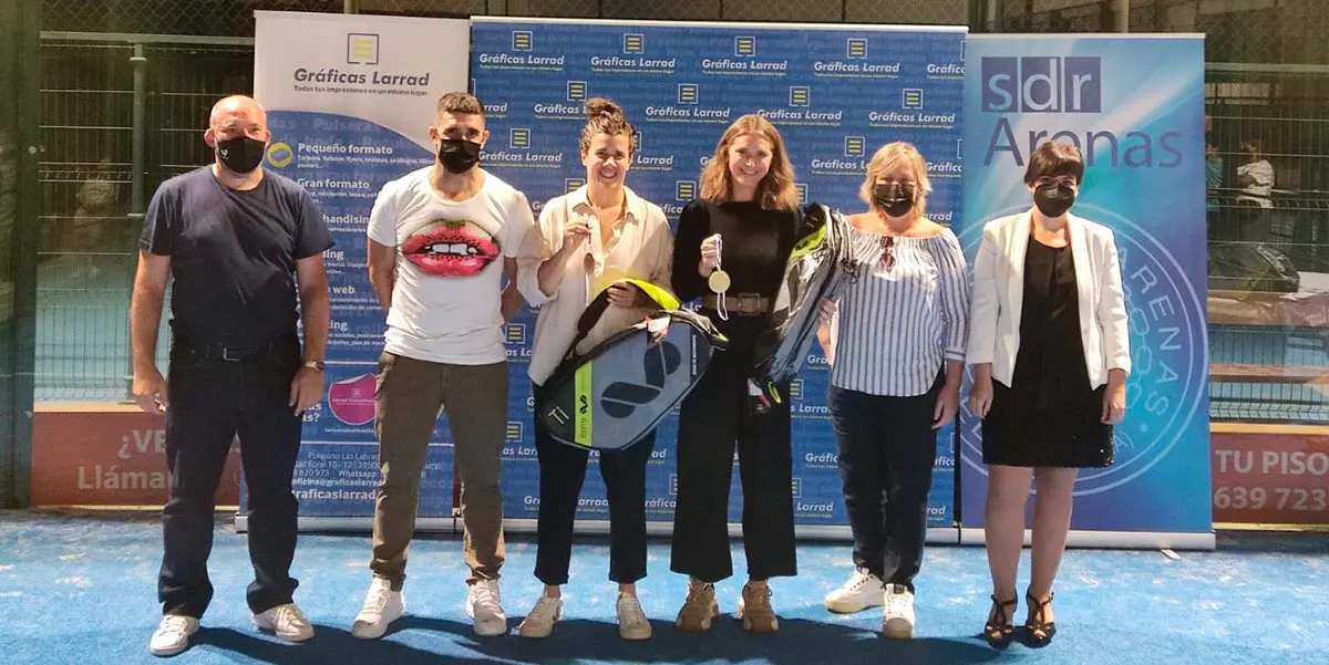Final femenina del trofeo de p&aacute;del Gr&aacute;ficas Larrad