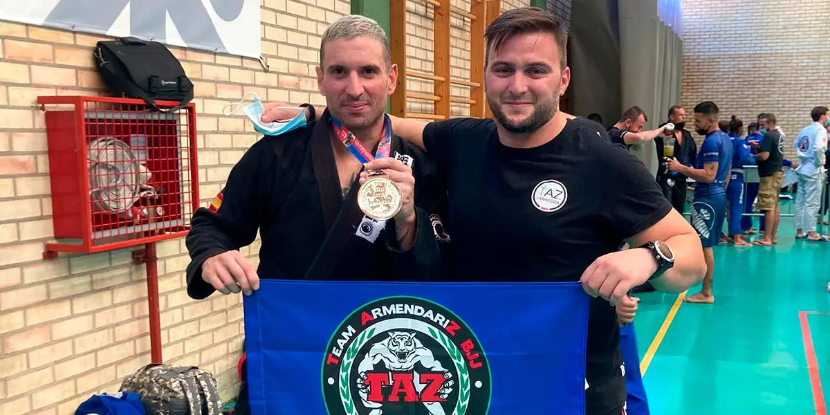 Jos&eacute; L&oacute;pez Sol&iacute;s represent&oacute; al equipo TAZ